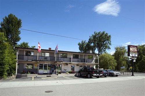 Polson Park Motel Vernon Extérieur photo